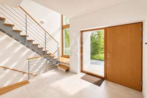 Isernhagen-Süd: Exklusive Bauhausvilla auf 1.354 m² Traumgrundstück – zertifiziertes Passivhaus – Die vollständige Adresse der Immobilie erhältst du vom Anbieter., 30657 Isernhagen-Süd, Hannover – Vorschaubild 8