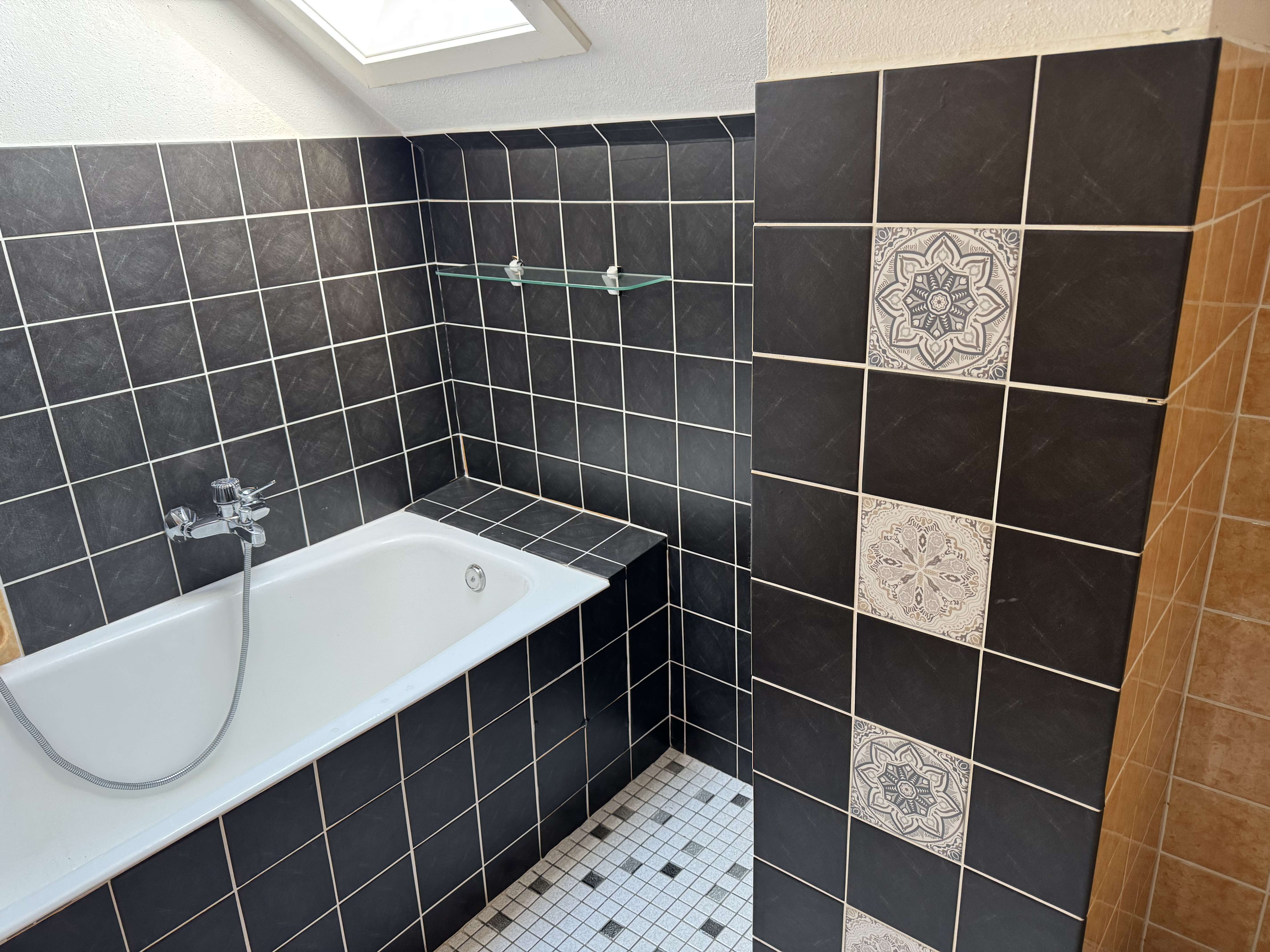 Immobilie in Neuenburg am Rhein - Hübsches Handwerkerhäuschen mit Charakter sucht neuen Eigentümer - Bild 5