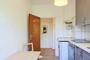 Freie 2-Zimmer-Wohnung mit Blick ins Grüne im gewachsenen Bülowkiez nahe Kleistpark in Schöneberg! – Die vollständige Adresse der Immobilie erhältst du vom Anbieter., 10783 Schöneberg, Berlin – Vorschaubild 9