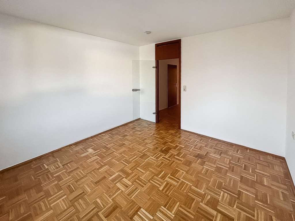 Immobilie in Remagen - Wohnen mit Rheinblick: Stilvolle 2-Zimmer-Wohnung mit Loggia in Remagen-Rolandseck - Bild 4