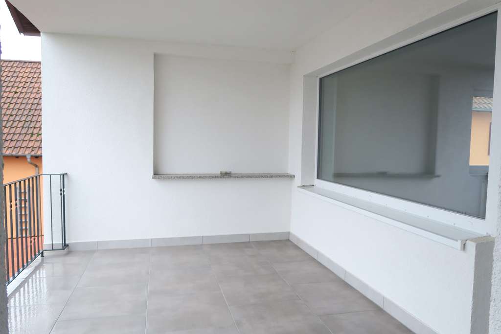 Immobilie in Steinfeld - Großzügige 4 Zi.-Wohnung in ruhiger Lage - Bild 1