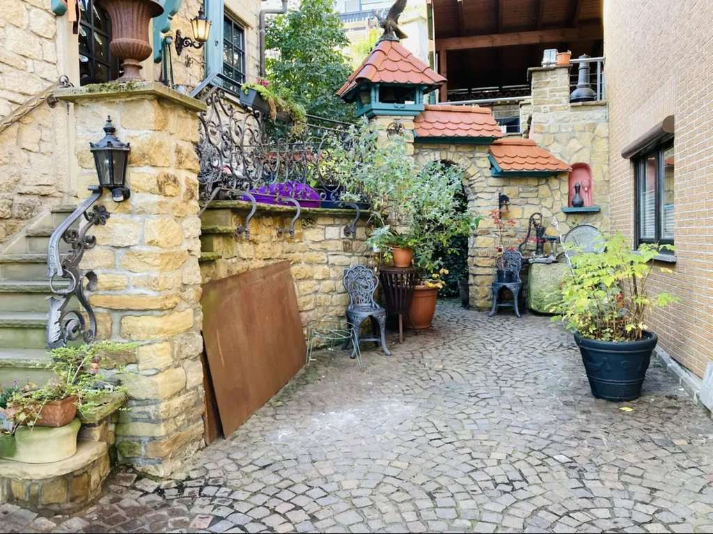 Immobilie in Odenbach - charmantes Steinhaus mit Sauna, romantischem Innenhof, Behandlungsraum, Mosaik-Bad - Bild 1