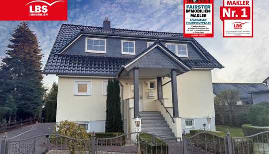 Bild von Zeitlos elegantes Einfamilienhaus mit Traumgarten