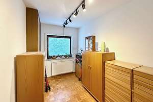 Charmantes Einfamilienhaus mit idyllischem Garten – zentral in Rosenheim – Die vollständige Adresse der Immobilie erhältst du vom Anbieter., 83026 Happing, Rosenheim – Vorschaubild 78