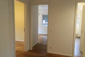 Helle 3-Zimmer-Wohnung mit 168 m² Privatgarten im Hinterhof - Alt-Hohenschönhausen – Sandinostraße 2C, 13055 Alt-Hohenschönhausen, Berlin – Vorschaubild 7