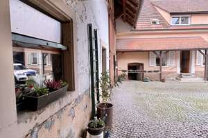 Rarität! Ehemaliger Bauernhof im Markgräflerland!
Traumhafter Innenhof/ Scheune/ Winzerkeller usw – Die vollständige Adresse der Immobilie erhältst du vom Anbieter., 79379 Müllheim – Vorschaubild 6