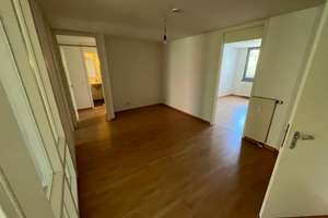 Wohnen in der Sackgasse: Ruhige 4-Zimmer Wohnung nahe Luitpold- und Olympiapark – Die vollständige Adresse der Immobilie erhältst du vom Anbieter., 80809 Am Riesenfeld, München – Vorschaubild 4