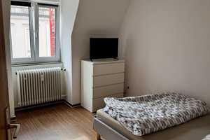 Zentral gelegene 3-Zimmer-Wohnung – ideal für WGs! – Augsburg – Vorschaubild 7
