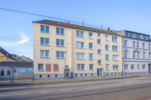 Gepflegtes Mehrfamilienhaus-Ensemble mit zwölf Wohneinheiten
