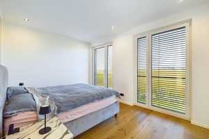 Licht, Luft & Luxus – Designhaus mit 6 Zimmern in Wiesbaden-Nordenstadt. – Wiesbaden – Vorschaubild 17
