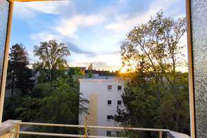Modernisierte 3-Zimmer-Wohnung mit Balkon und Einbauküche im beliebten Schmargendorf – Die vollständige Adresse der Immobilie erhältst du vom Anbieter., 14193 Schmargendorf, Berlin – Vorschaubild 7