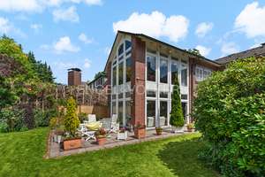 Klassischer Rotklinker in Wellingsbüttel mit großem Gartengrundstück