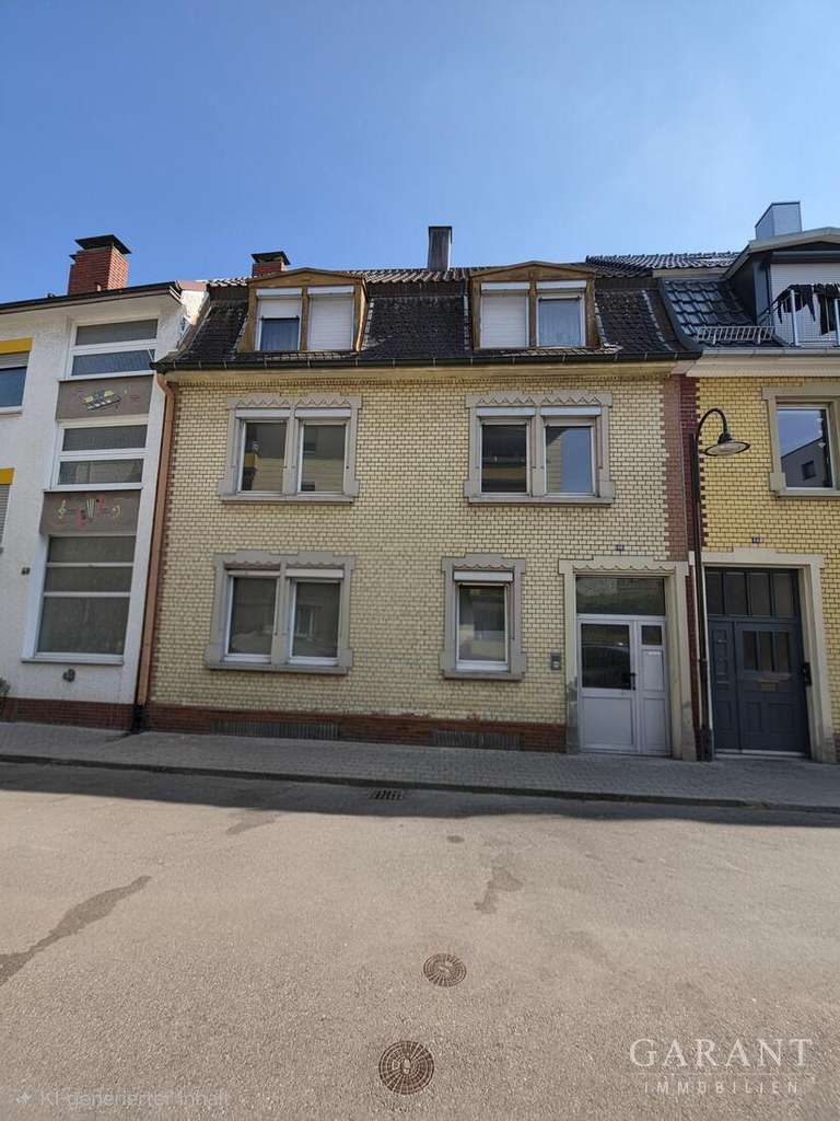 Immobilie in Pforzheim - 3-Familienhaus in Pforzheim-Eutingen - Bild 0
