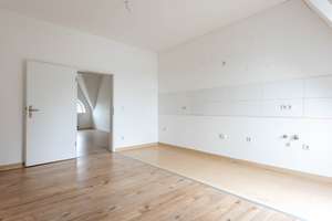Charmante Dachgeschosswohnung mit Balkon und Tageslichtbad – Die vollständige Adresse der Immobilie erhältst du vom Anbieter., 45139 Südostviertel, Essen – Vorschaubild 9