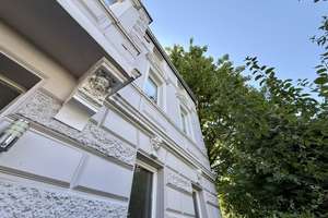 WENIGE SCHRITTE VON DER RHEINPROMENADE ENTFERNT - HAUS FÜR BIS ZU 3 PARTEIEN MIT GROßEM GARTEN – Die vollständige Adresse der Immobilie erhältst du vom Anbieter., 53225 Beuel-Mitte, Bonn – Vorschaubild 2