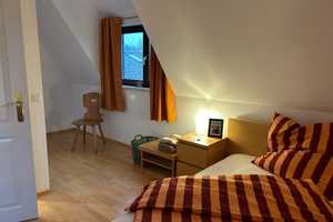 Liebevoll, modernisiertes Einfamilienhaus mit 5,5 Zimmern und Terrasse – Dr.-Ried-Str. 4, 82031 München (Kreis) – Vorschaubild 12
