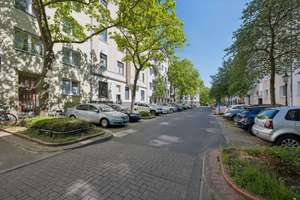 Altbauflair trifft Potenzial – lichtdurchflutete 2,5-Zimmer-Wohnung nahe Volksgarten! – Die vollständige Adresse der Immobilie erhältst du vom Anbieter., 40227 Oberbilk, Düsseldorf – Vorschaubild 3