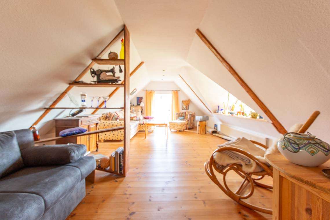 Immobilie in Dierhagen - Historisches Fischlandhaus mit 2 kleinen Ferienhäusern - Bild 4