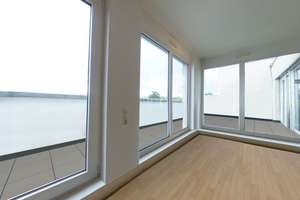 Wohnen über den Dächern von Aachen – 3-Zimmer-Penthouse mit ca. 127 m² und 2 Panorama-Dachterrassen! – Vaalser Straße 81, 52074 Westpark, Aachen – Vorschaubild 2