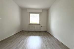 3-Zimmer-Etagenwohnung im 2.OG in Duisburg-Vierlinden – Die vollständige Adresse der Immobilie erhältst du vom Anbieter., 47178 Vierlinden, Duisburg – Vorschaubild 4