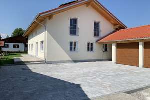 DHH mit Terrasse