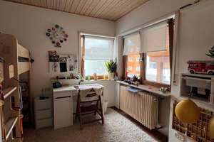 Zentral und ruhig gelegenes REH mit ELW, Carport und Garten – Friedhofstr. x, 71088 Holzgerlingen – Vorschaubild 16