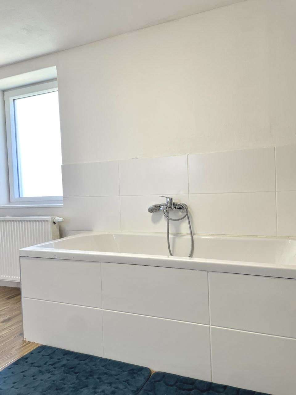 Immobilie in Aldingen - Stilvolles Reihenendhaus mit drei separaten Wohneinheiten - Bild 3