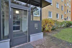 Single-Apartment mit offener Küche und Balkon – Kiefernring 40, 14478 Potsdam – Vorschaubild 1