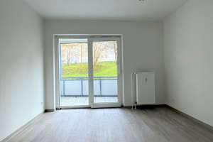 Frisch renovierte 3-Zi.-Whg. mit neuem Boden und sonnigem Balkon – Rudolfstr. 76, 42285 Barmen, Wuppertal – Vorschaubild 3