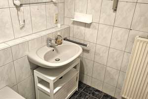 Gemütliche 1-Zimmer-Terrassenwohnung mit Tiefgaragenstellplatz in ruhiger Wohnlage von Penzberg – Gustavstraße 6, 82377 Penzberg – Vorschaubild 4
