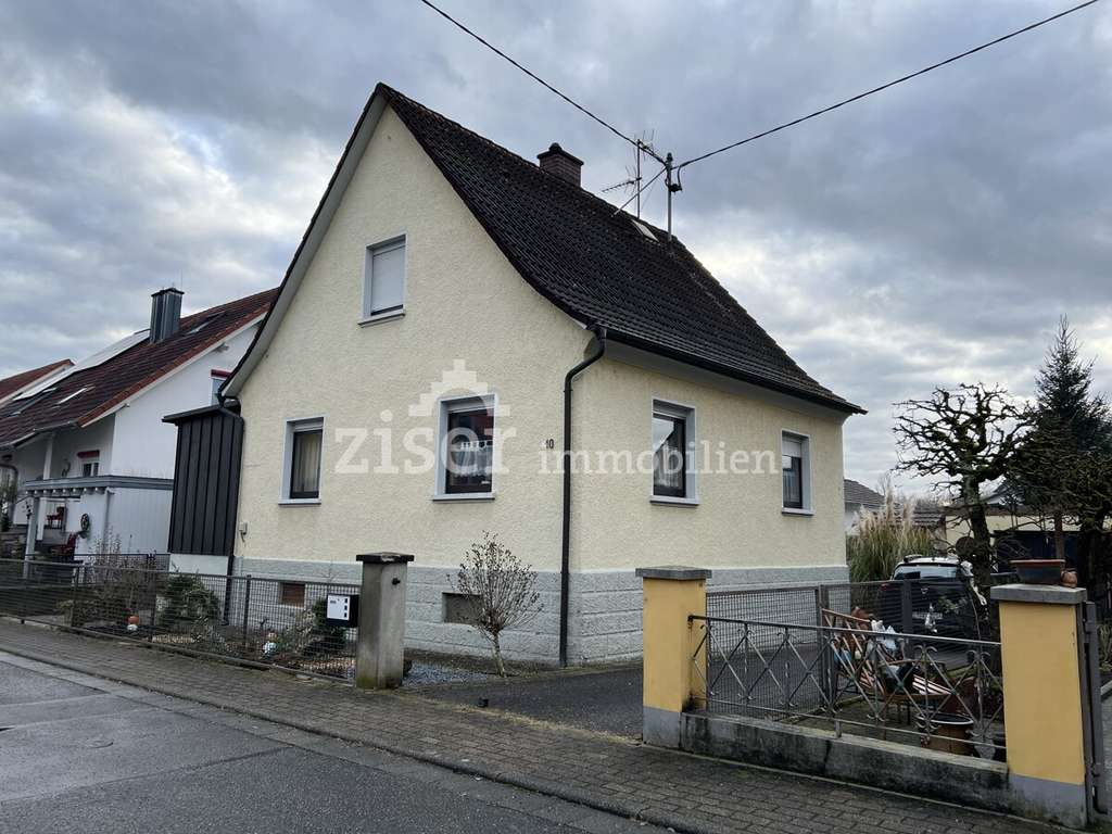 Immobilie in Bahlingen - Charmantes Einfamilienhaus mit großzügigem Garten - Bild 0
