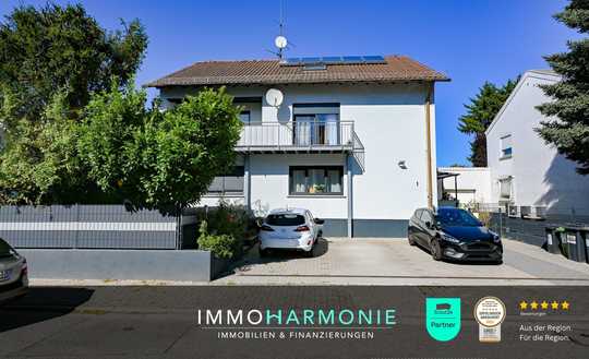 Modernisiertes Zwei- bis Dreifamilienhaus mit Doppelgarage, Stellplätzen und Garten in Essingen
