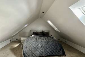Elegante, helle 4-Zimmer-Wohnung im Dachgeschoss einer denkmalgeschützten Villa – Die vollständige Adresse der Immobilie erhältst du vom Anbieter., 28203 Ostertor, Bremen – Vorschaubild 18