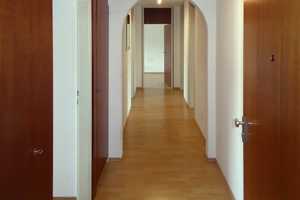 NAHE MÖGELDORFER PLÄRRER UND TIERGARTEN: 3-ZIMMER-ETW MIT GROSSEM SÜDBALKON UND AUSSEN-STELLPLATZ – Ostendstraße 220, 90482 Nürnberg – Vorschaubild 10