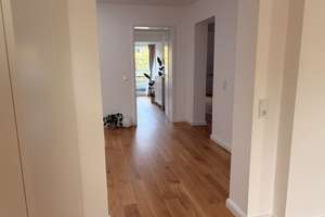 Lichtdurchflutete Maisonette-Wohnung direkt am Schloss Benrath – 40597 Benrath, Düsseldorf – Vorschaubild 6