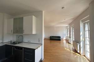 Lebendig wohnen in Karlsruhe: 2,5-Zimmer-Wohnung in der Südstadt – Luisenstraße 83, 76137 Südstadt, Karlsruhe – Vorschaubild 3