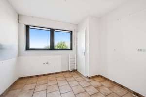 Freistehender Bungalow mit großem Wohnbereich, Garten und Potenzial für ein weiteres Zimmer – Die vollständige Adresse der Immobilie erhältst du vom Anbieter., 50189 Elsdorf – Vorschaubild 5