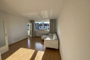 Gemütliche helle moderne  Wohnung mit Balkon, EBK  & PKW-Stellplatz in ruhiger Lage v. Lörick – 40547 Lörick, Düsseldorf – Vorschaubild 22