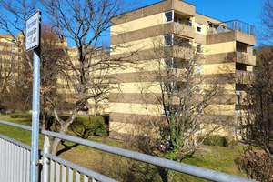 Helle renovierte 1-Zi Wohnung in Stuttgart/ Botnang, Zweitbezug, beste Lage zu vermieten