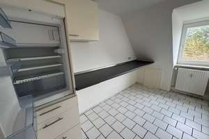 Gemütliche 2,5 Zimmer DG ab sofort zu vermieten – Münsterdorferstr. 6, 25566 Lägerdorf – Vorschaubild 3