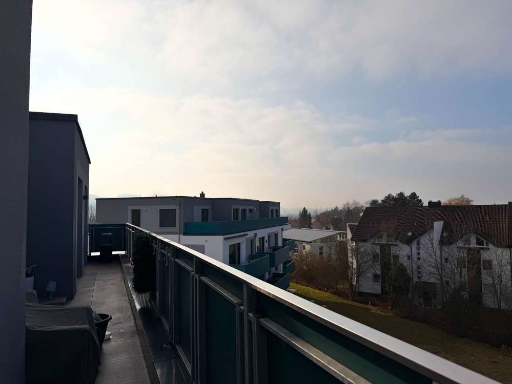 Immobilie in Dörfles-Esbach - Exklusive neuwertige Dachgeschosswohnung mit Dachterrasse, Aufzug & Veste-Blick - Bild 5