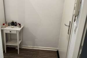 Ansprechende 3-Zimmer-Wohnung mit Balkon und Einbauküche in Düsseldorf – Die vollständige Adresse der Immobilie erhältst du vom Anbieter., 40215 Friedrichstadt, Düsseldorf – Vorschaubild 7