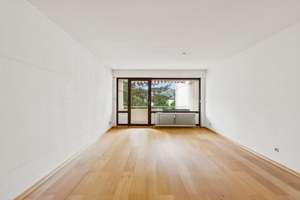 Zentral wohnen in Siegen: Gepflegte 3-Zimmer-Wohnung mit Parkett, Einbauküche & Garage – 57072 Siegen, Siegen – Vorschaubild 6