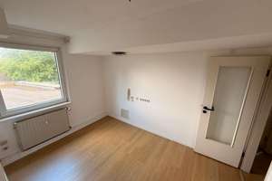 Attraktive 9-Zimmer-Wohnung mit Einbauküche in zentraler Lage von Gelsenkirchen – Fürstinnenstraße 32, 45883 Feldmark, Gelsenkirchen – Vorschaubild 9