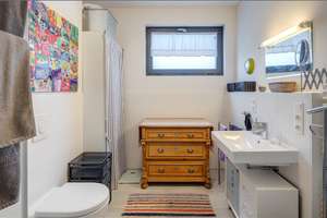 Möbliert: Großzügige 2-Zimmer Wohnung mit Einzelstellplatz – 81925 Oberföhring, München – Vorschaubild 8