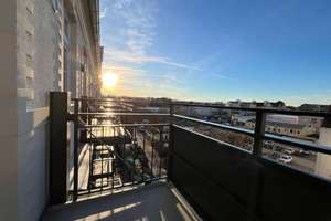 * moderne 2-Raumwohnung mit Balkon u. Einbauküche *