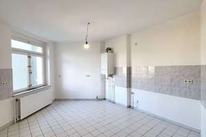 *Lichtdurchflutete 3-Zimmerwohnung + große Küche + Wannenbad + Einbauküche als Option! – Alt Fermersleben 77, 39122 Fermersleben, Magdeburg – Vorschaubild 2