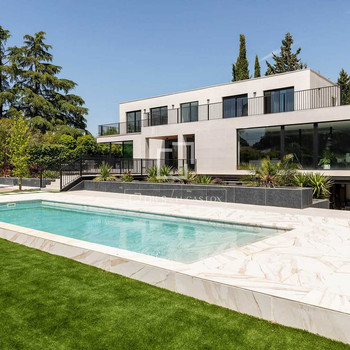 Nachhaltige Design-Villa mit 6 Schlafzimmern in Majadahonda zu verkaufen