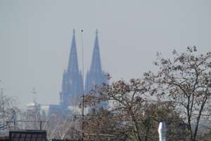 Renovierte ruhige 4-Zi. Maisonette-Whg. mit Südbalkon & Domblick mitten in Dellbrück – Kemperbachstraße 51, 51069 Dellbrück, Köln – Vorschaubild 3