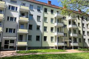 3-Raum-Erdgeschosswohnung mit Balkon – Gustav-Freytag-Str. 1, 9111 Zentrum, Chemnitz – Vorschaubild 1